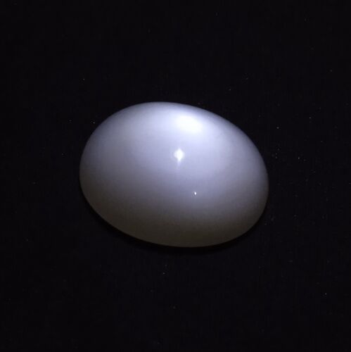 70 Carat 30.5x23.9x13.3 MM White Color Moonstone Oval Shape Cabochon Gemstone - Picture 1 of 24