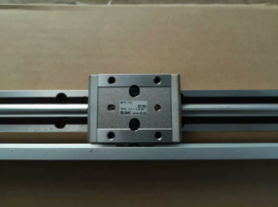 New SMC MXY8-200 Cylinder