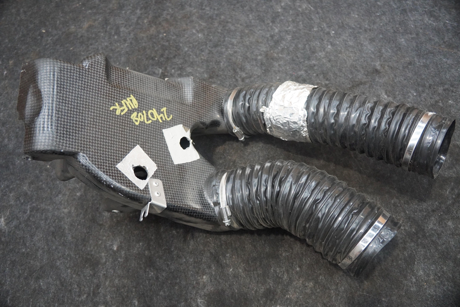 Front Right Brake Cooling Air Duct Carbon Fiber 339495 Ferrari 488 Challenge 18