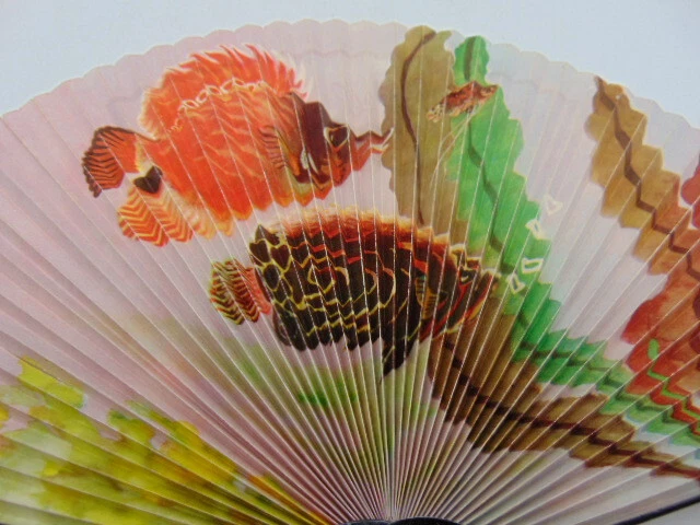 五颜六色的热带鱼折叠金属和纸手扇广告 - 背面很好 — 第 2/4 张图片