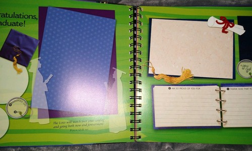 Scrapbook of Memories by Integrity Staff and Thomas Nelson Publishing Staff (20… - Imagen 2 de 9