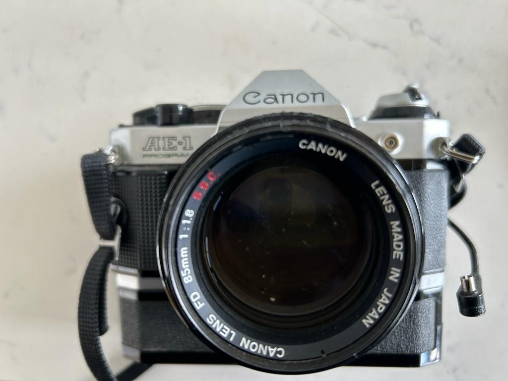 Canon AE-1 35mm Film Camera | 85mm 1:1.8 FD Lens | Manual Focus | 35mm