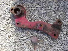 Farmall 560 450 tractor IH 2pt fasthitch quick hitch main mounting bracket