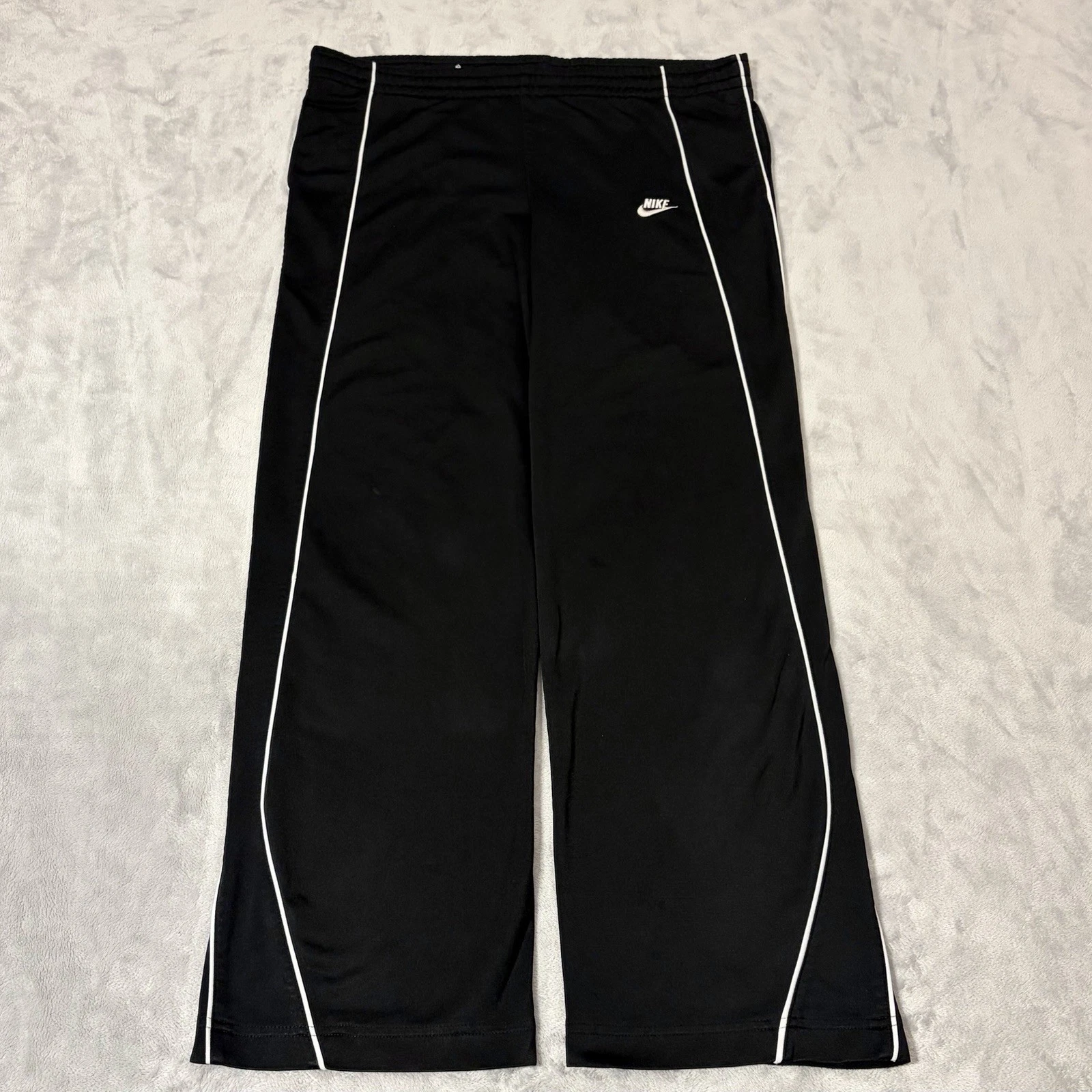 Vintage Y2K Nike Baggy Track Pants Men’s Size XL White Striped
Opens in a new window or tab