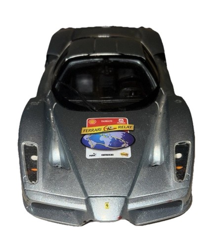 Hermoso carro a escala enzo ferrari 1/18 hotwheels en México Ciudad De