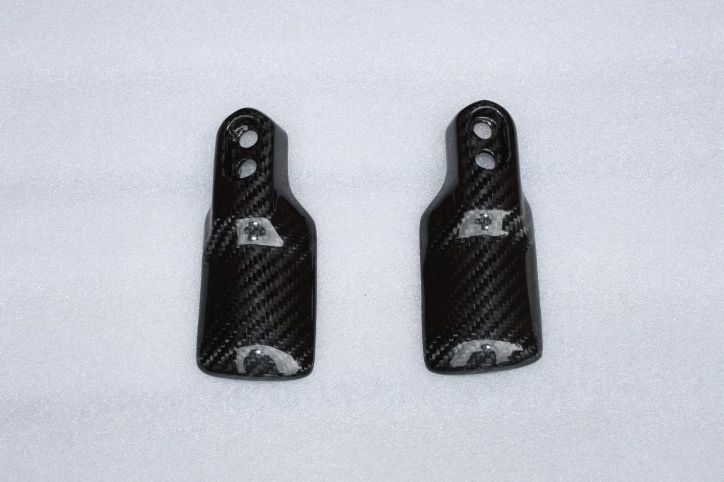 Protection fourche Yamaha VMAX 1700 en carbone brillant luxe