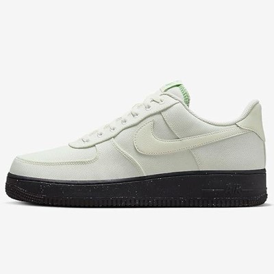 NEU Nike Air Force 1 '07 LV8 Damen Herren 38,5