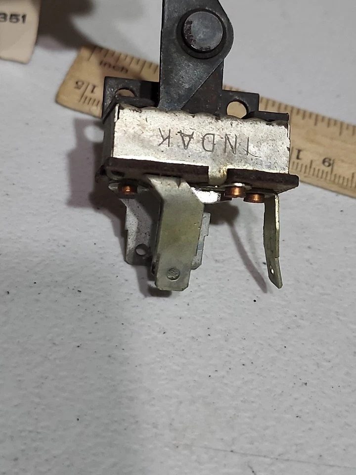 NOS 69 Pontiac CATALINA Executive AC AIR CONDITION BLOWER MOTOR SWITCH 7308889 - Image 4 of 4