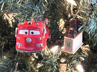🎄Disney Pixar CARS Holiday Red Firetruck + Stanley Christmas Tree