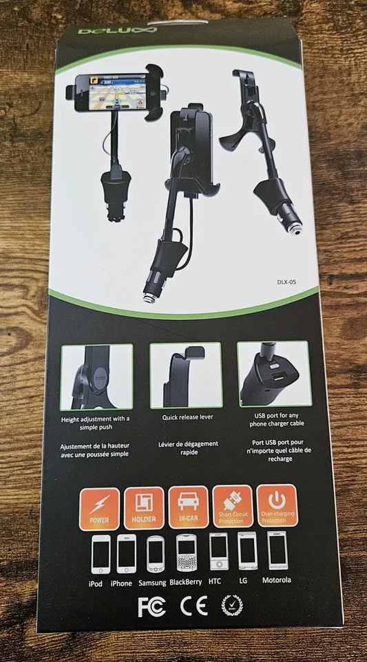 Delux Smartphone Holder With USB Charger Black And New - Image 3 of 4