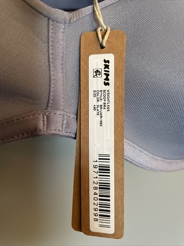 SKIMS Kim Kardashian Weightless Scoop Bra Slate Size 44D Style#:BR-UWR-1982 NWT - Picture 3 of 8