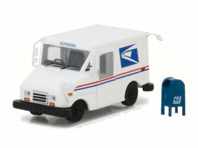 ''United States Postal Service'' Delivery Vehicle 1:64 Model - Greenlight 29888