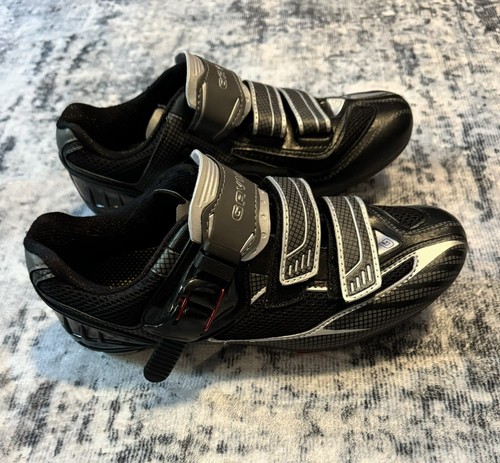 Gavin Elite Road Cycling Shoes with Clips Men's US 7.5 / EU 38 EEUC - Picture 3 of 5