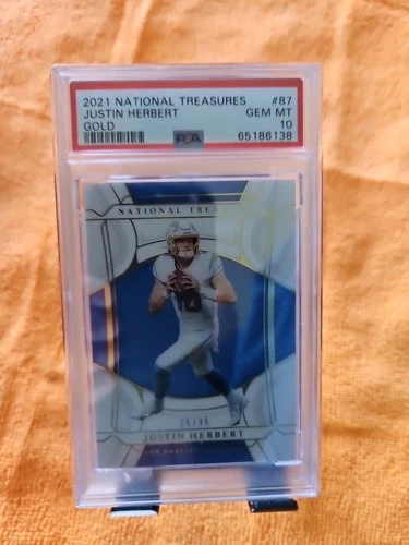 2021 Panini National Treasures Justin Herbert #87 Gold /35 PSA 10 POP 2