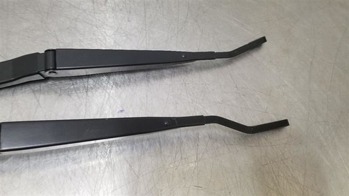 18 2018 FIAT 124 SPIDER ABARTH OEM WINDSHIELD WIPER ARM SET LEFT AND RIGHT - Picture 12 of 12