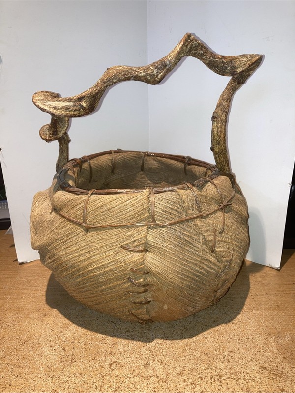 Vintage Very Large Super Condition Hand Made Palm Tree Basket