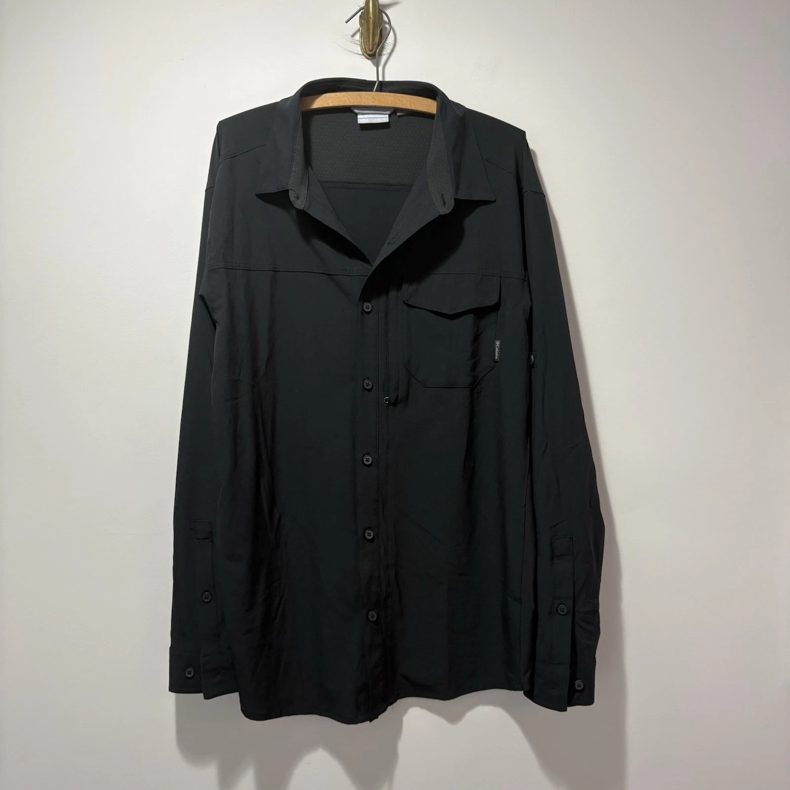 Columbia Men’s Utility Hiking Long Sleeve Button Up Shirt Size Large Black Vents