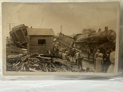 Train Wreck RPPC Locomotive Derailment Crowd Scene Indiana Postmarked 1912 #5