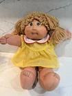 VINTAGE CABBAGE PATCH GIRL 1982 COLECO in YELLOW DRESS DOLL