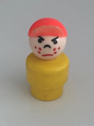 VINTAGE FISHER PRICE LITTLE PEOPLE PLASTIC FIGURE, LITTLE BOY IN YELLOW WITH CAP