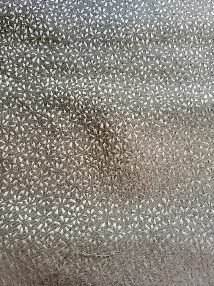 Tela reversible vintage plateada y gris floral a lunares 1 pieza 54" de ancho x 1 yarda Foto 4 de 4