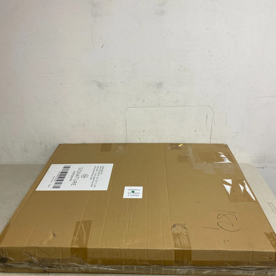 Signature Hardware LED MIRROR 32x24 COPPER FREE SILVER MIRROR WITH AMBIENT LIGHT - Image 3 of 4