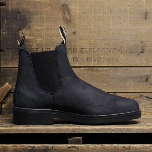 blundstone dress boots