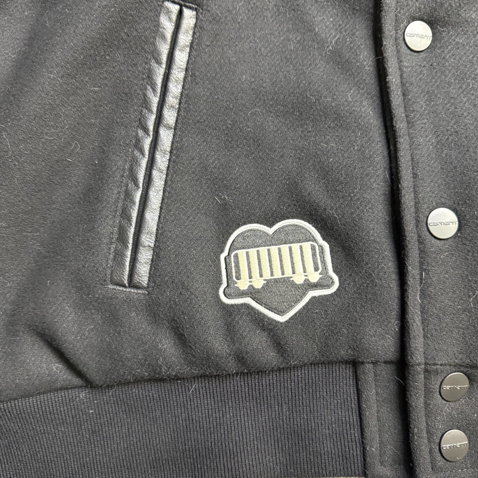 Carhartt WIP Brown Ducks Bomber Jacket Men's L Black Varsity Faux Leather thumbnail 6