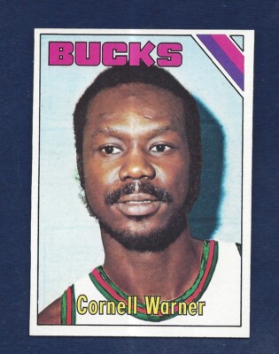 RAZOR SHARP PACK FRESH 1975 TOPPS BASKETBALL #175 BOBBY SMITH  .99 SHIP E701