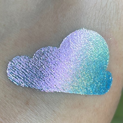 Sky High - Textured Multichrome Shimmer Eyeshadow - Picture 5 of 5