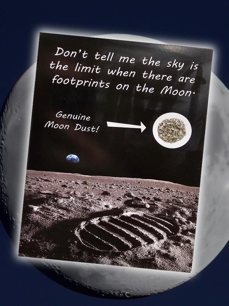 Tarjeta Polvo Lunar ¡Con POLVO DE METEORITO LUNAR GENUINO encendido! (Talla A5)