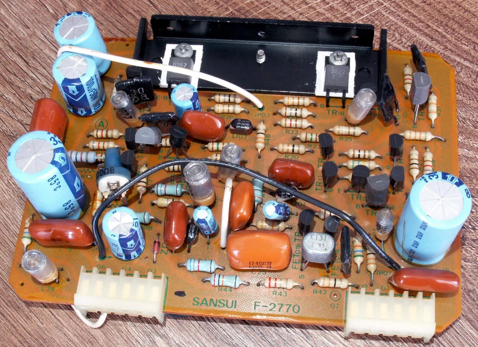 F-2770 Equalizer Amp L-Ch or F-2771 Equalizer Amp R-Ch for Sansui AUX1  untested - Image 3 of 4