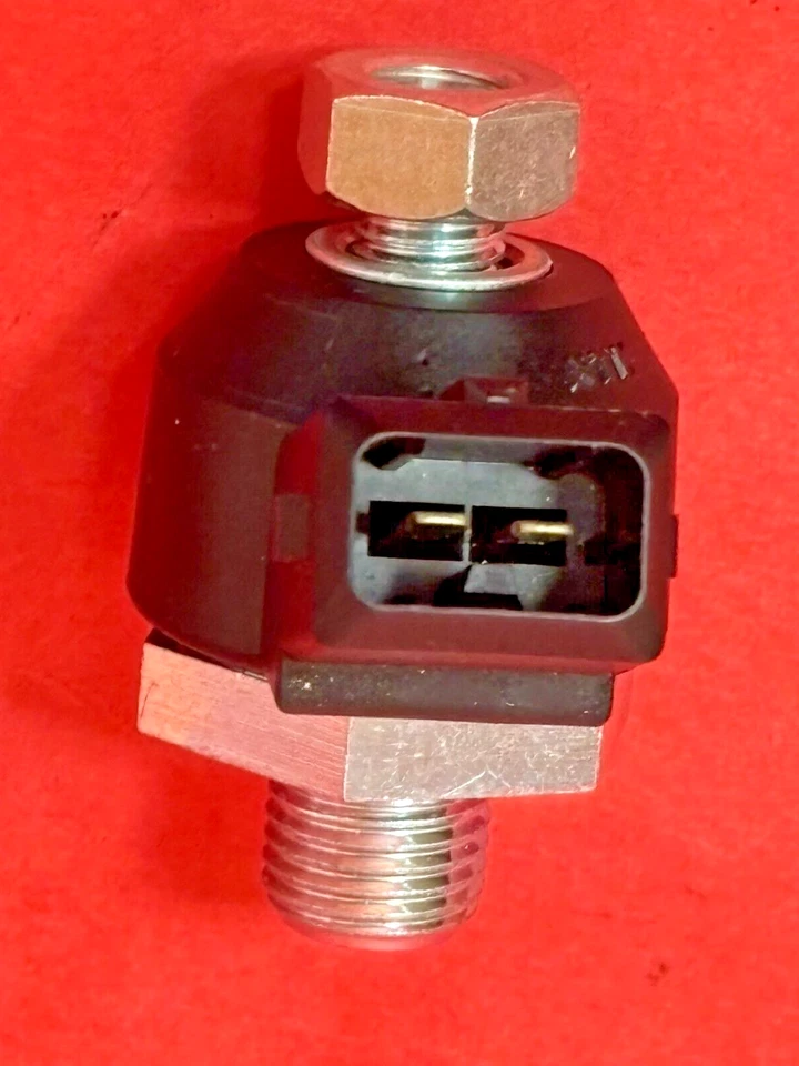 Ignition Knock (Detonation) Sensor Knock Sensor KS99 for Jeep Grand Cherokee - Image 4 of 4