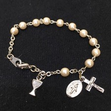 Pearl White Christening Cross Baby Bracelet Child Boutique Gift   VGUC  FREE S/H