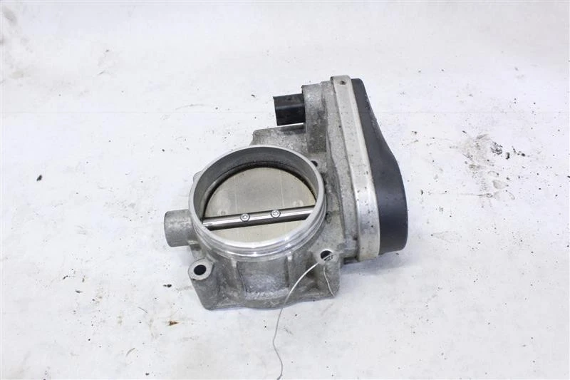 Used Fuel Injection Throttle Body fits: 2007 Bmw 530I 3.0 Grade A Foto 2 de 4