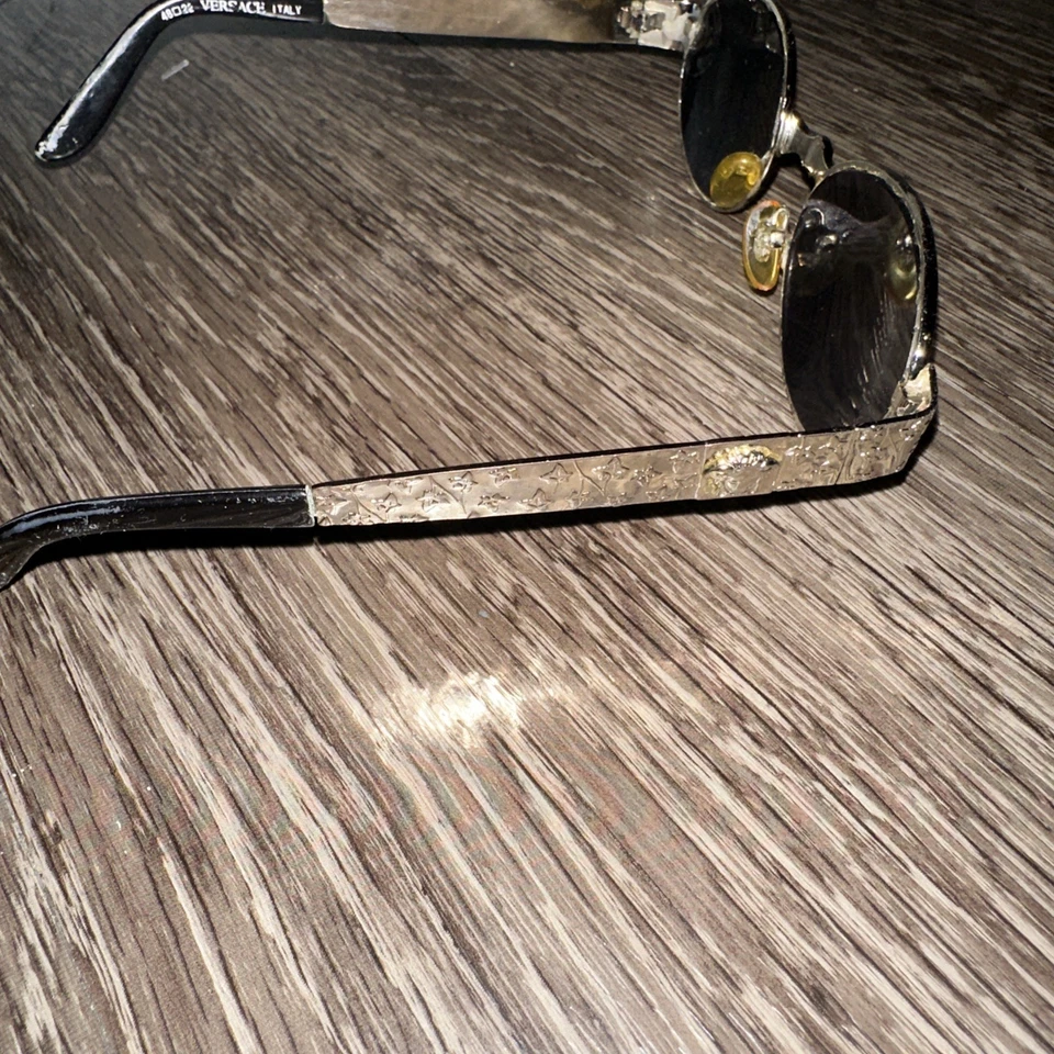 GIANNI VERSACE MOD Medusa Silver Oval Sunglasses Vintage - Image 3 of 4