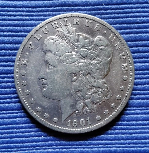 1901 S Morgan Dollar