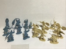 Conte Warlord Vikings Normans 16 Figures  Saxon Marx Plastic Platoon