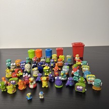 The Trash Pack bundle 60 figures plus 5 bins from different seasons 
