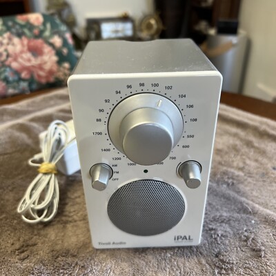 Tivoli Audio iPAL HENRY KLOSS ポータブルラジオ s-l400.jpg