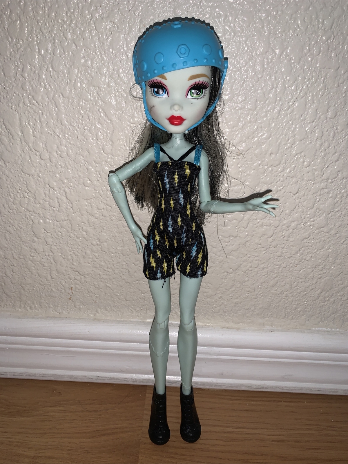 Frankie Stein Doll W/clothes, Helmet & Shoes