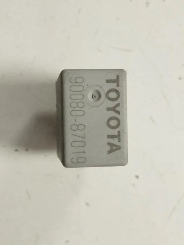 9008087019 Rele para TOYOTA COROLLA (E12) 2.0 D-4D Linea Sol Berlina 2003 184043 - Imagen 3 de 3