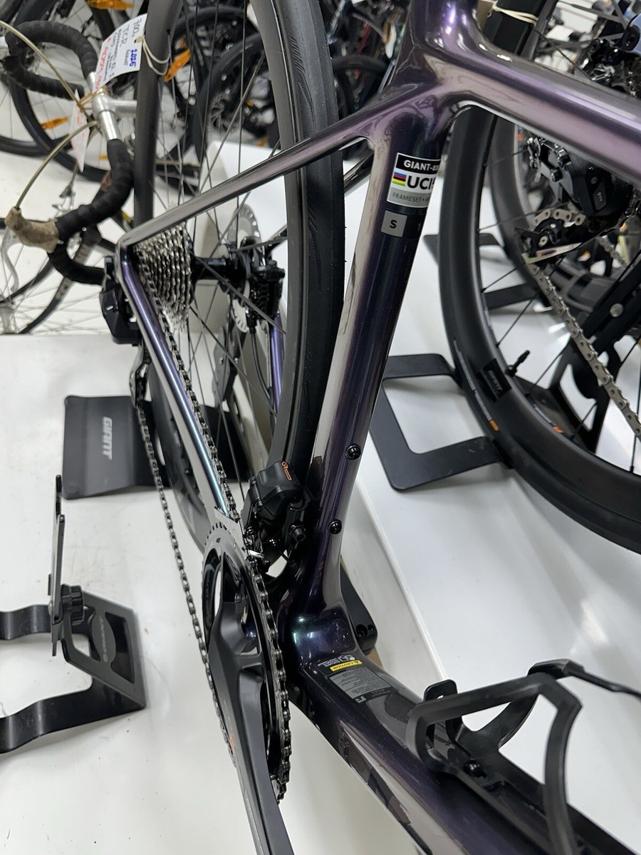 Brand New 2025 GIANT TCR SL1 Fully Integrated Cables My25