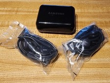 Samsung Corded Stero Earphones New 3 Sets 2 Black 1 White