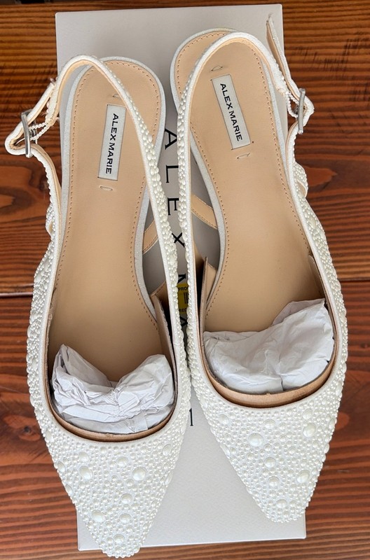 ALEX MARIE Women’s Bridal Shoes White Strappy Pearls Embellished Wedding Sz 8
