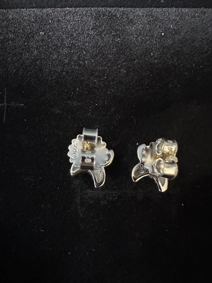 Aretes pequeños X de plata de ley 925 con oro amarillo de 18 quilates David Yurman Foto 3 de 4