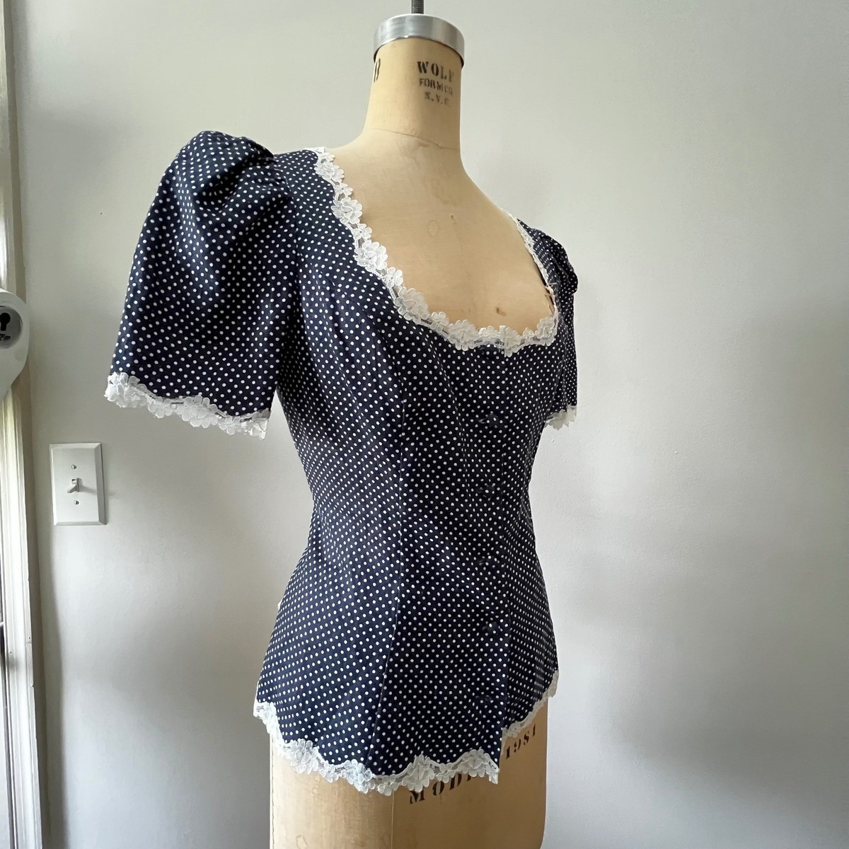 Reformation Anabella Polka Dot Linen Lace Trim Puff Sleeve Button Front Top S/M View 3