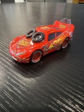 RARE Disney Pixar Cars - SPIN OUT LIGHTNING MCQUEEN TIRES ON EYES - 1:55 Diecast
