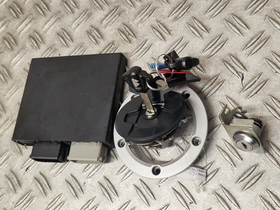 Schlosssatz keys Lockset Schloßsatz CDI Suzuki GSX-S 750 EZ.17 WC50 14371km - Bild 4 von 4