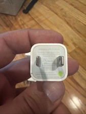 Apple A1385 genuine Apple 5W USB-A power adapters NEW - LOT of 13